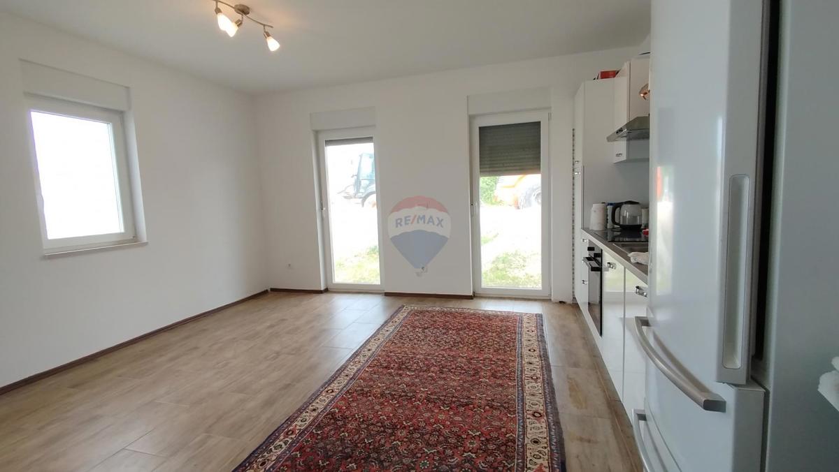 Hiša Višnjan, 300m2