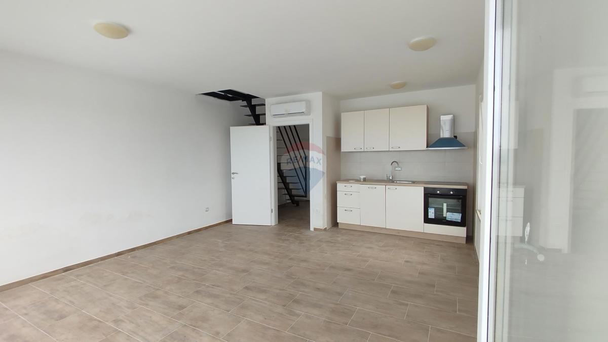 Hiša Višnjan, 300m2