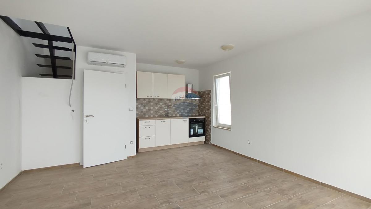 Hiša Višnjan, 300m2