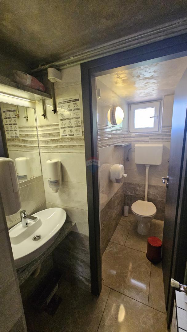 Poslovni prostori Moravice, Vrbovsko, 84m2