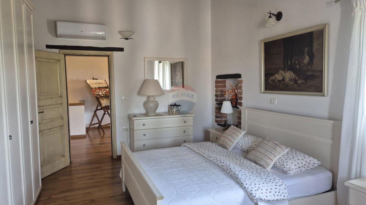 Hiša Tinjan, 330m2
