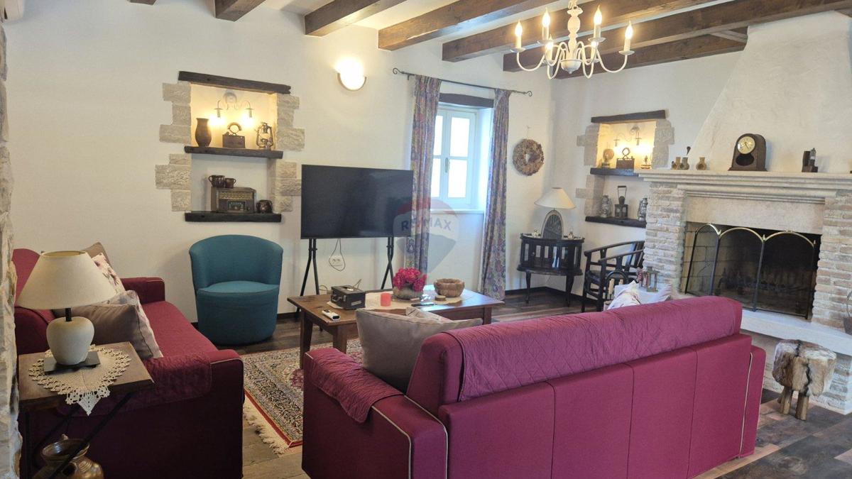 Hiša Tinjan, 330m2