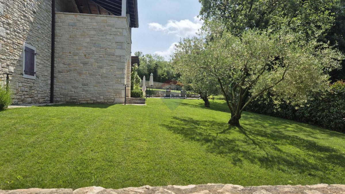 Hiša Tinjan, 330m2