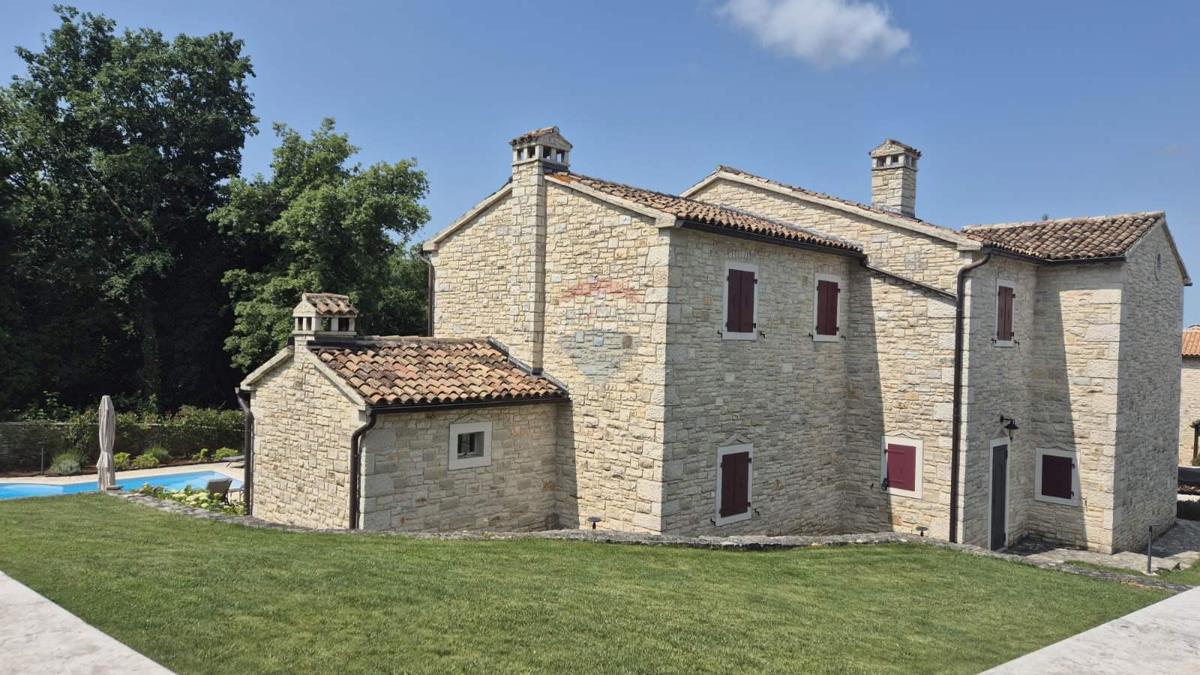 Hiša Tinjan, 330m2