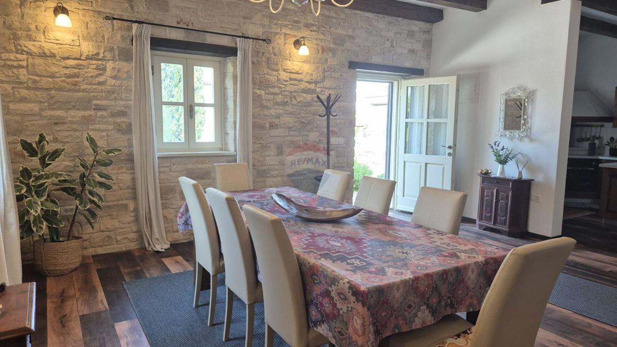 Hiša Tinjan, 330m2