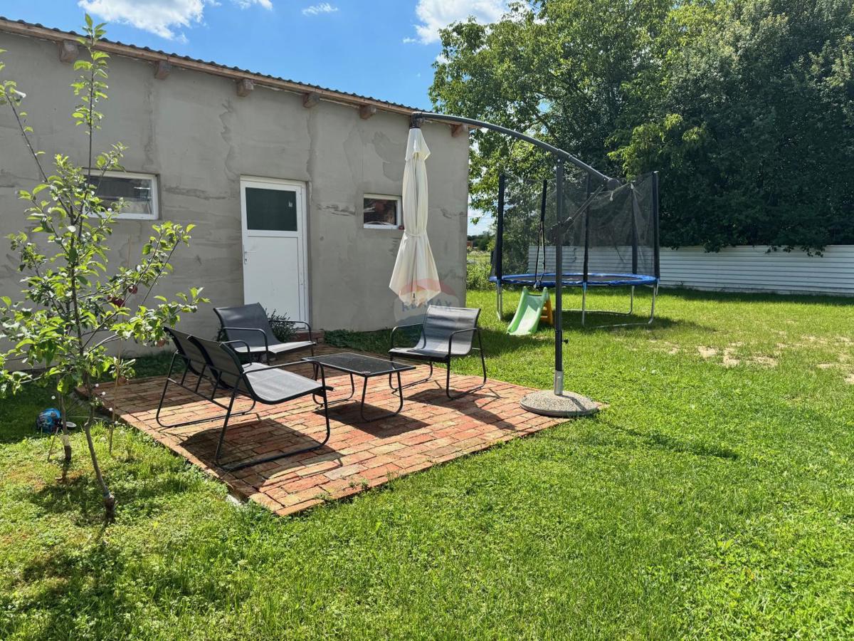 Hiša Gornja Lomnica, Velika Gorica - Okolica, 170m2
