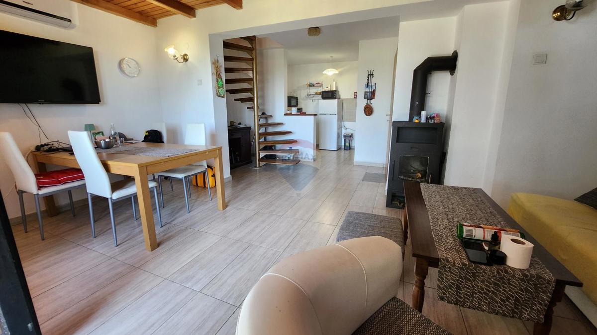 Hiša Gornja Gračenica, Popovača, 150m2