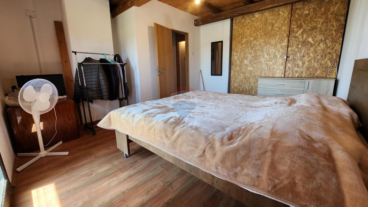 Hiša Gornja Gračenica, Popovača, 150m2