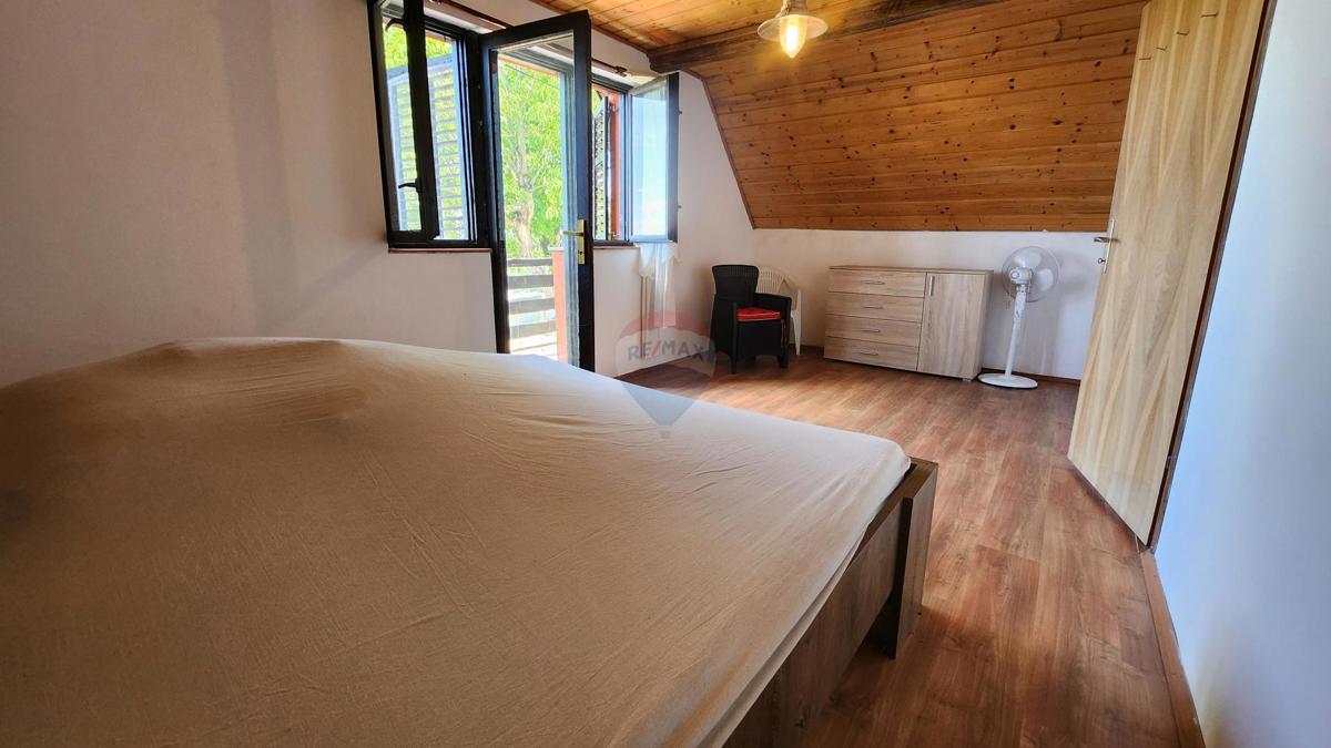 Hiša Gornja Gračenica, Popovača, 150m2