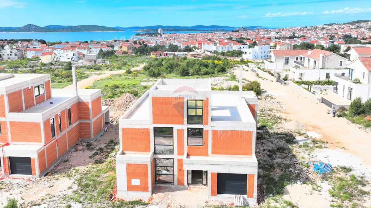Hiša Vodice, 696m2