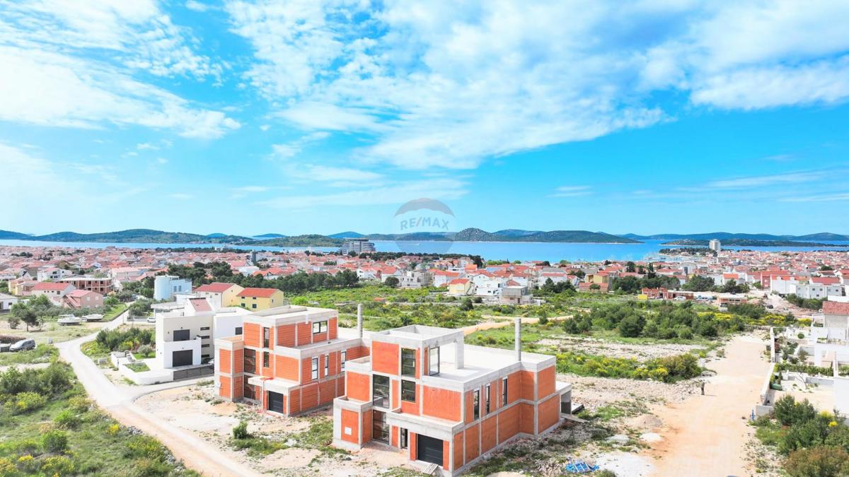 Hiša Vodice, 696m2
