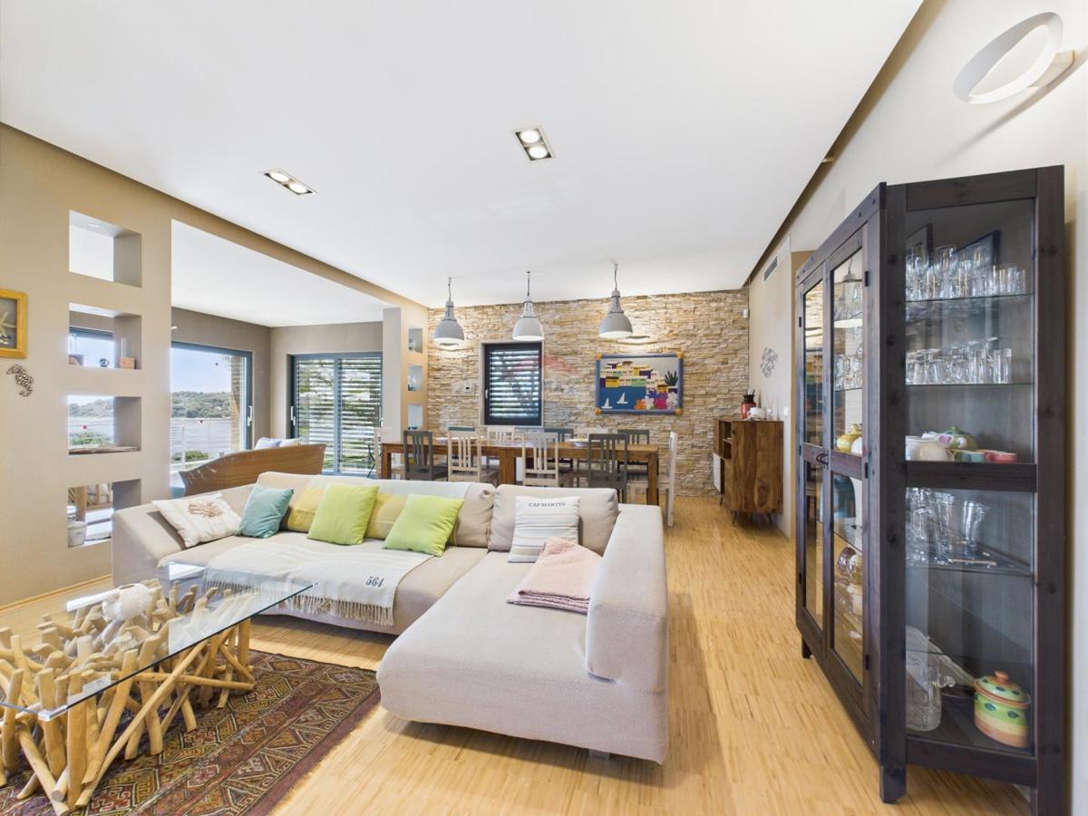 Hiša Pješčana Uvala, Medulin, 350m2