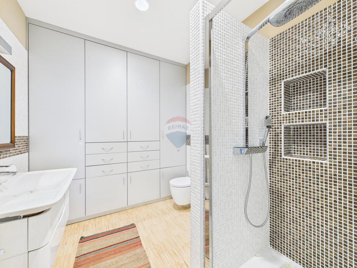 Hiša Pješčana Uvala, Medulin, 350m2