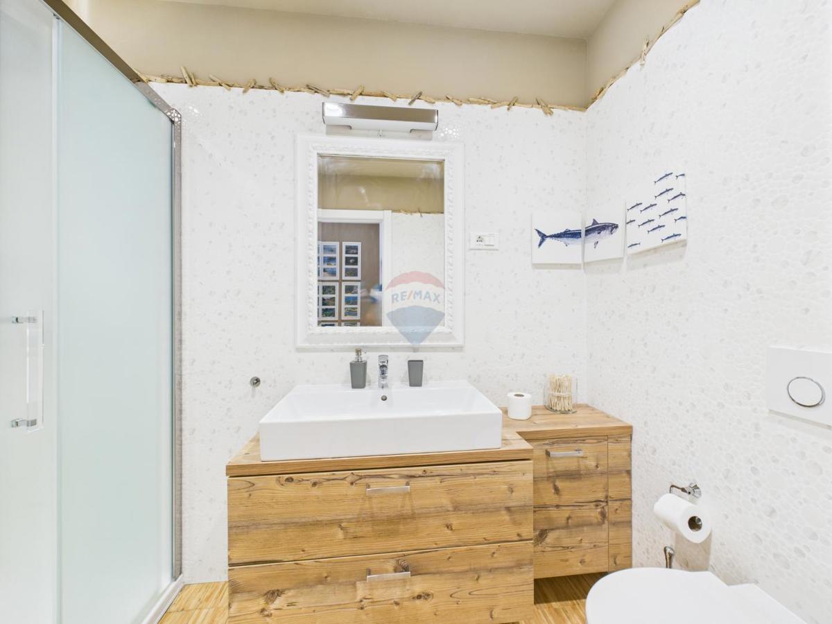 Hiša Pješčana Uvala, Medulin, 350m2