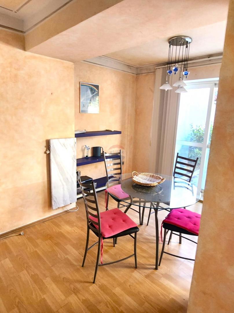 Istra, Rovinj, hiša z dvema stanovanjema, center, mirna ulica, terasa