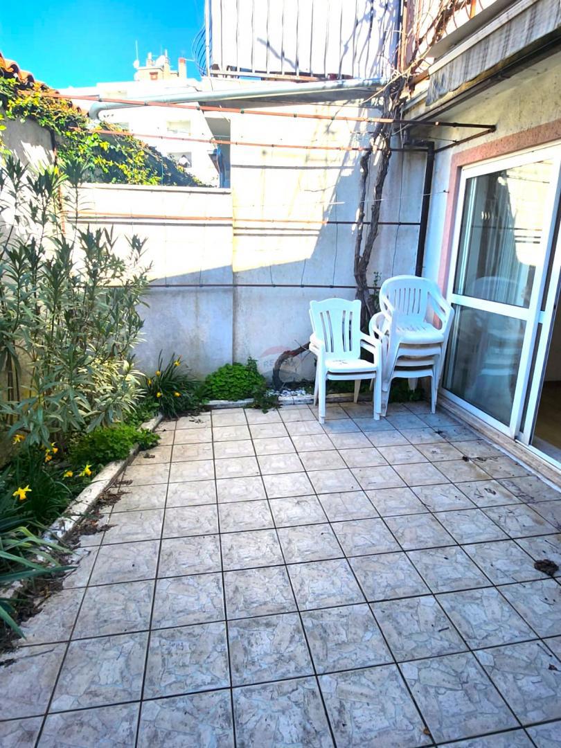 Istra, Rovinj, hiša z dvema stanovanjema, center, mirna ulica, terasa