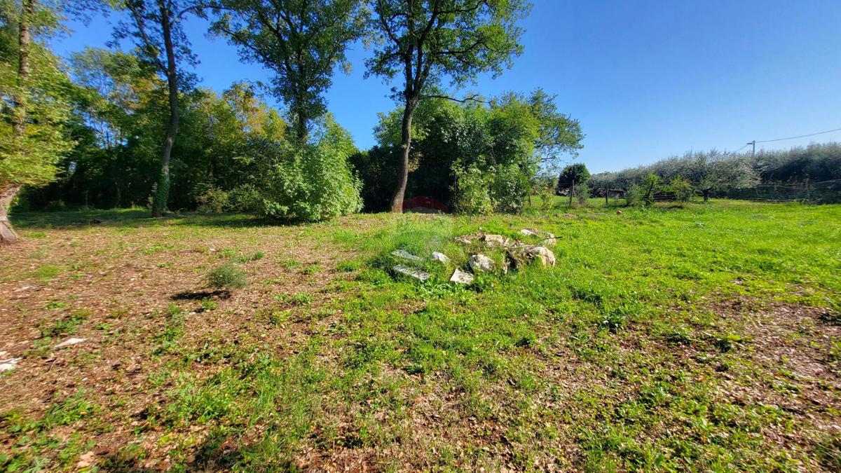 Stavbno zemljišče Juricani, Umag, 2.192m2