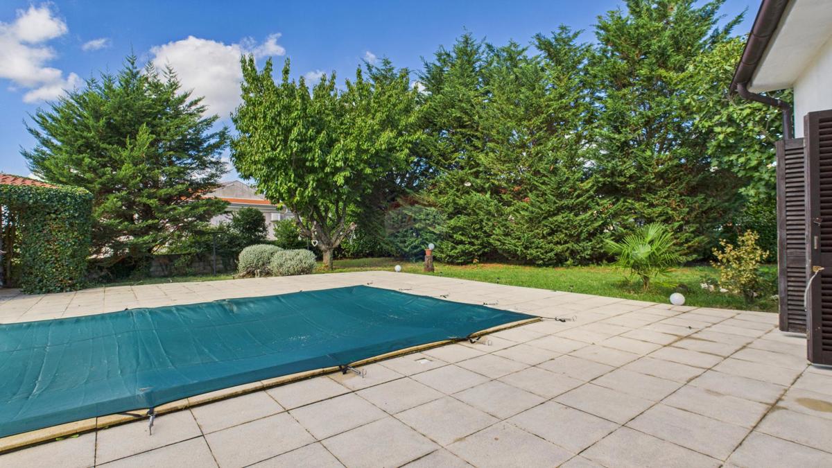 Hiša Rovinjsko Selo, Rovinj, 340m2
