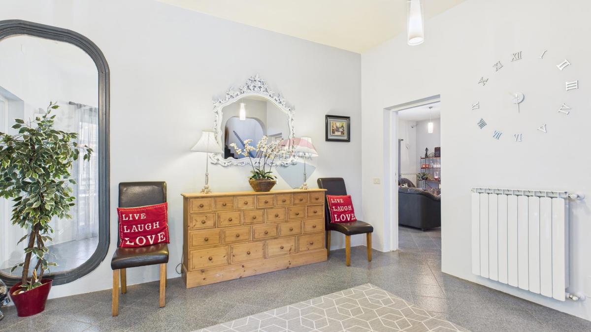 Hiša Rovinjsko Selo, Rovinj, 340m2