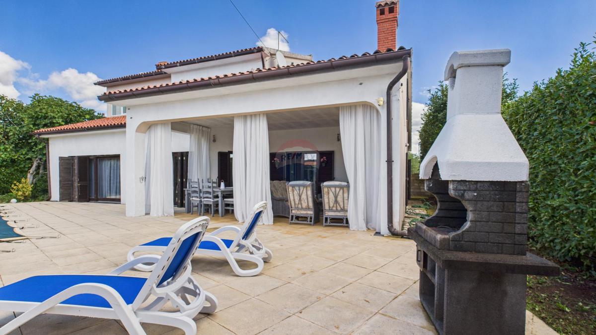 Hiša Rovinjsko Selo, Rovinj, 340m2