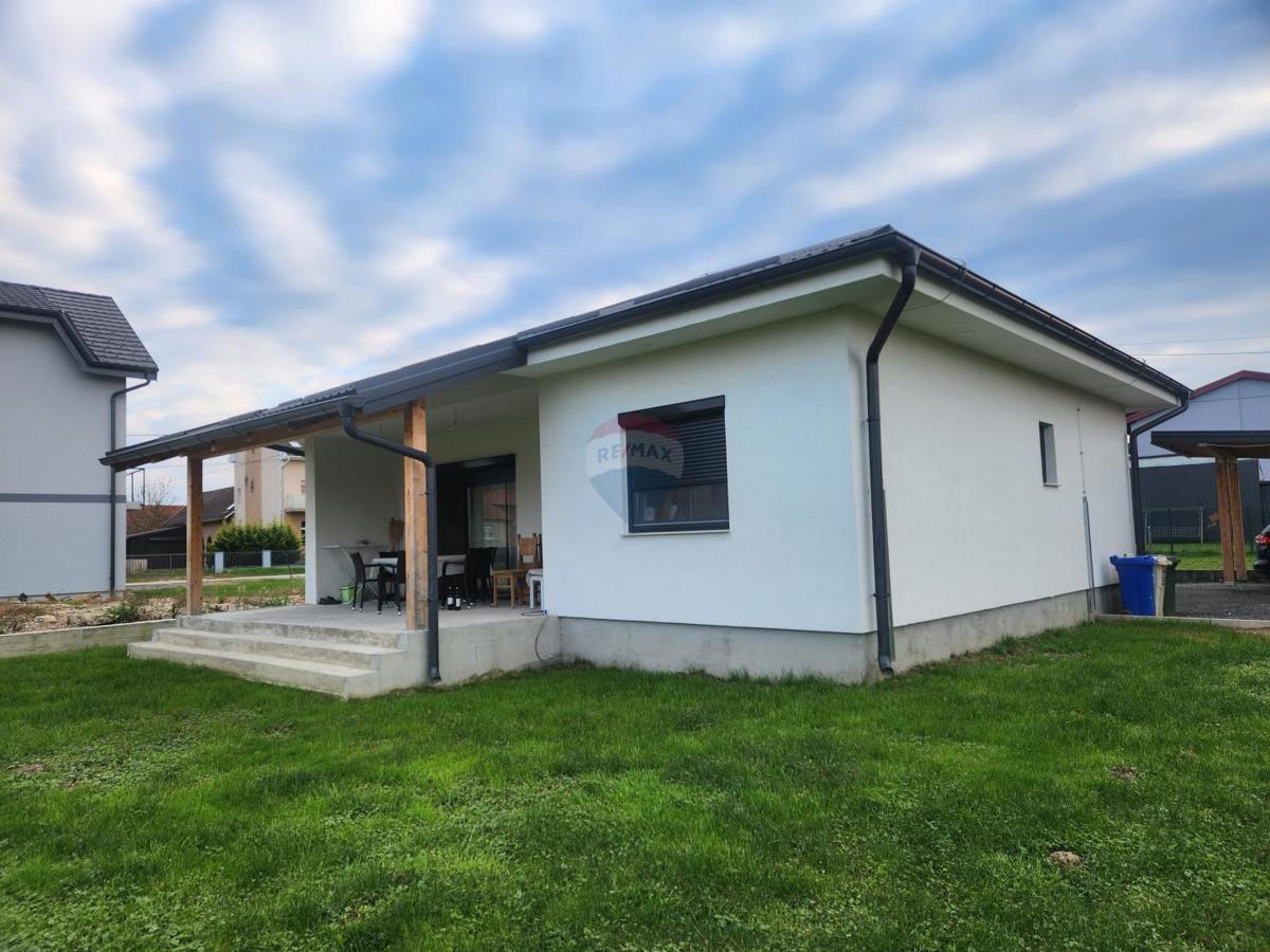 Hiša Petrovina Turopoljska, Velika Gorica - Okolica, 97m2
