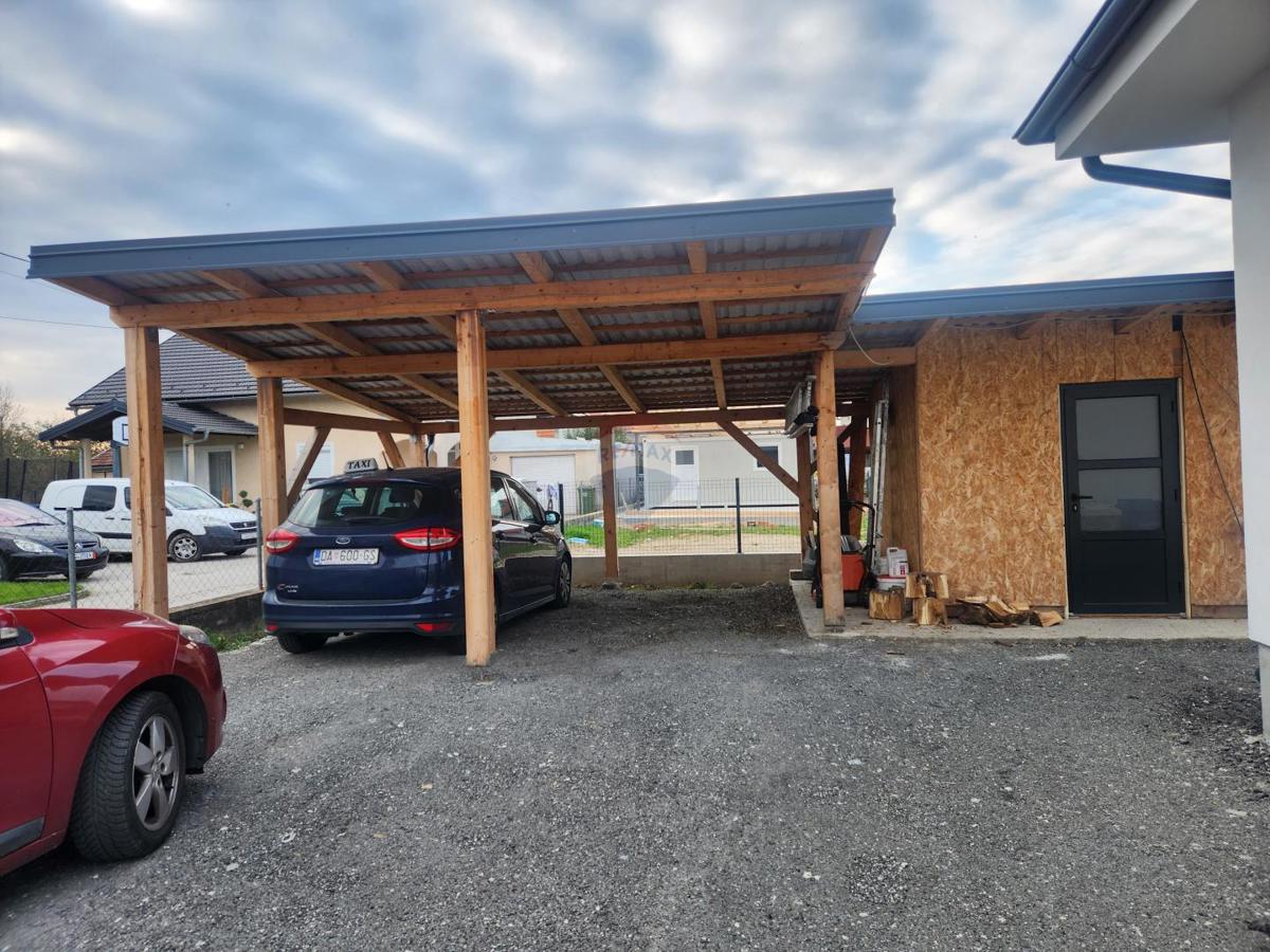 Hiša Petrovina Turopoljska, Velika Gorica - Okolica, 97m2