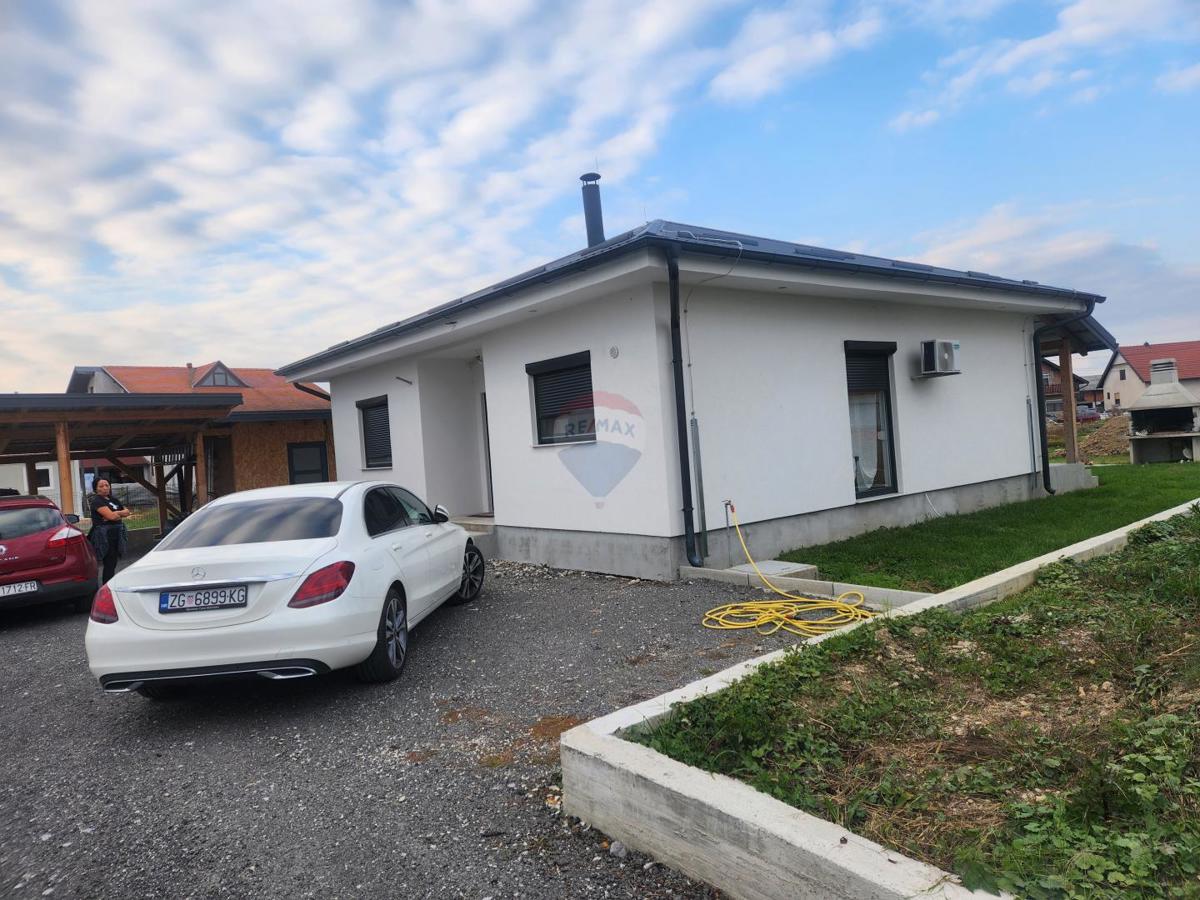 Hiša Petrovina Turopoljska, Velika Gorica - Okolica, 97m2