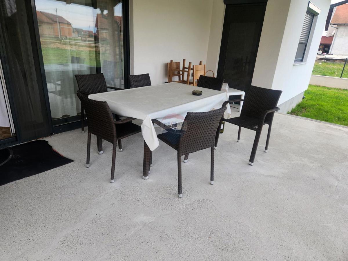 Hiša Petrovina Turopoljska, Velika Gorica - Okolica, 97m2