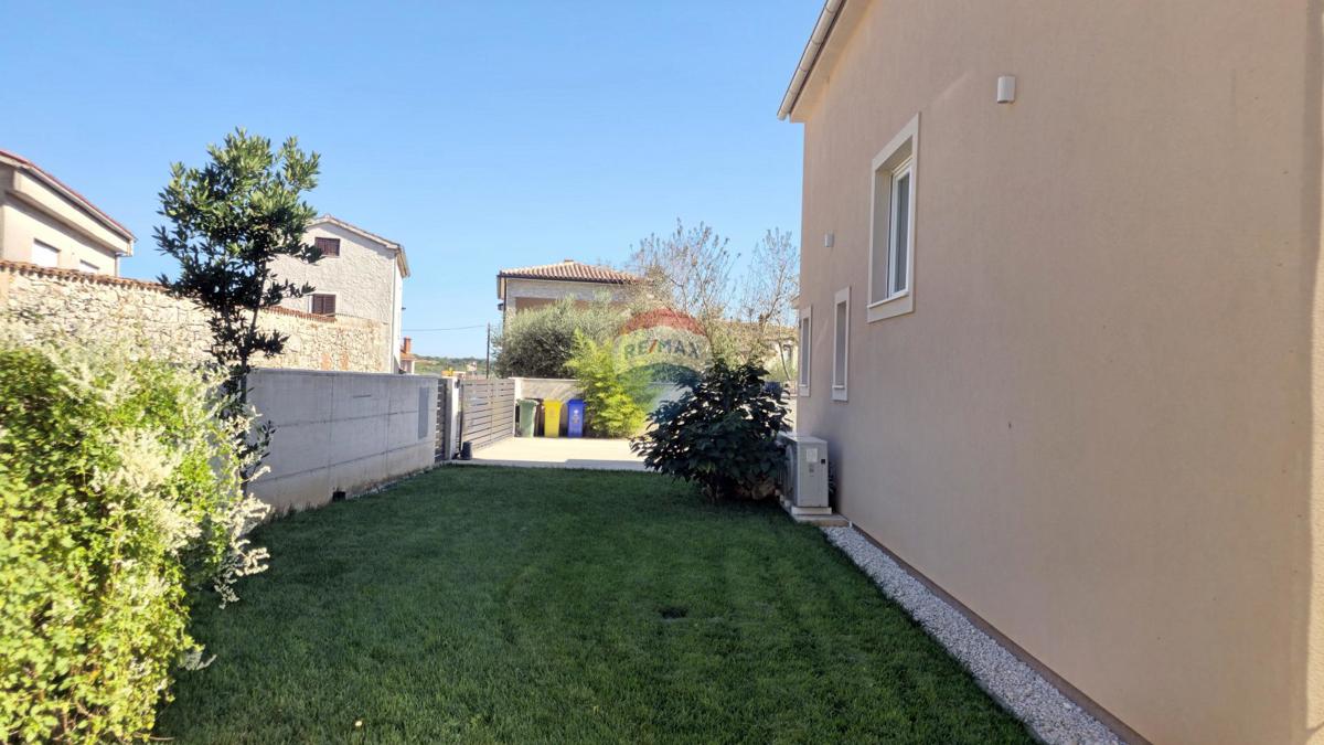 Hiša Valdebek, Pula, 158m2