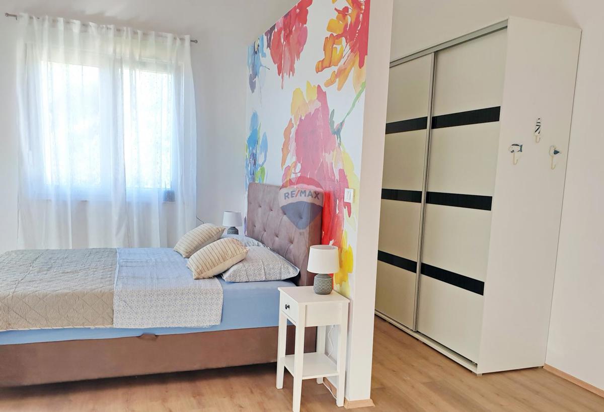 Hiša Valdebek, Pula, 158m2