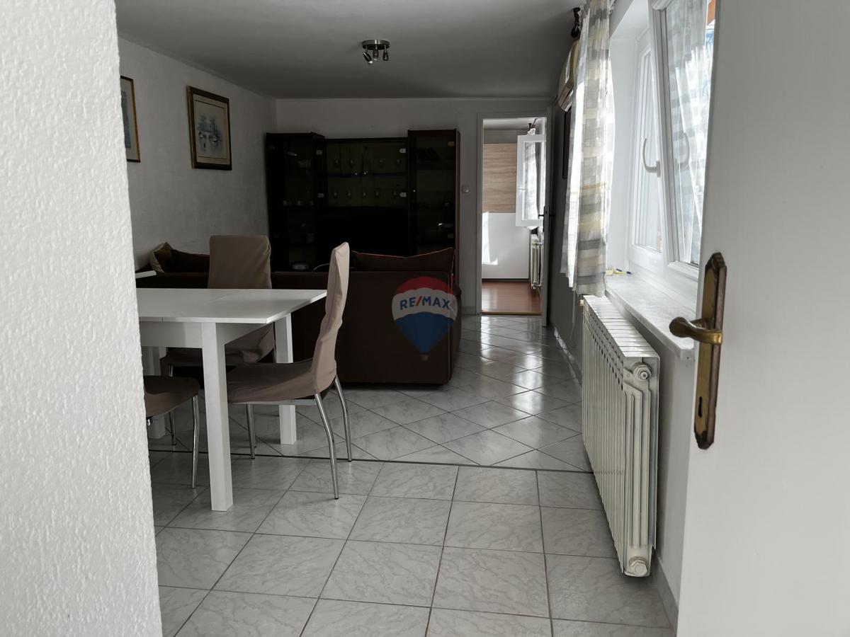 Hiša Kraljevica, 908m2