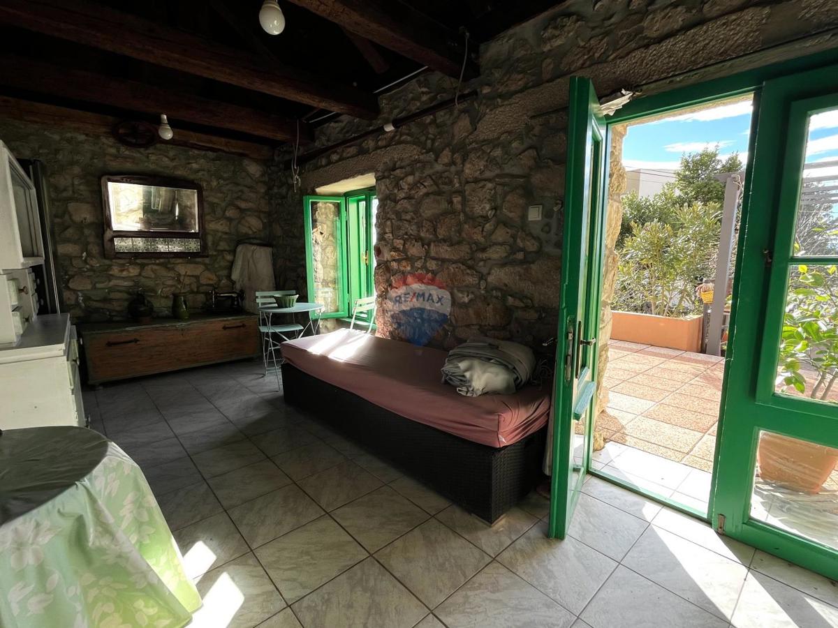 Hiša Kraljevica, 908m2