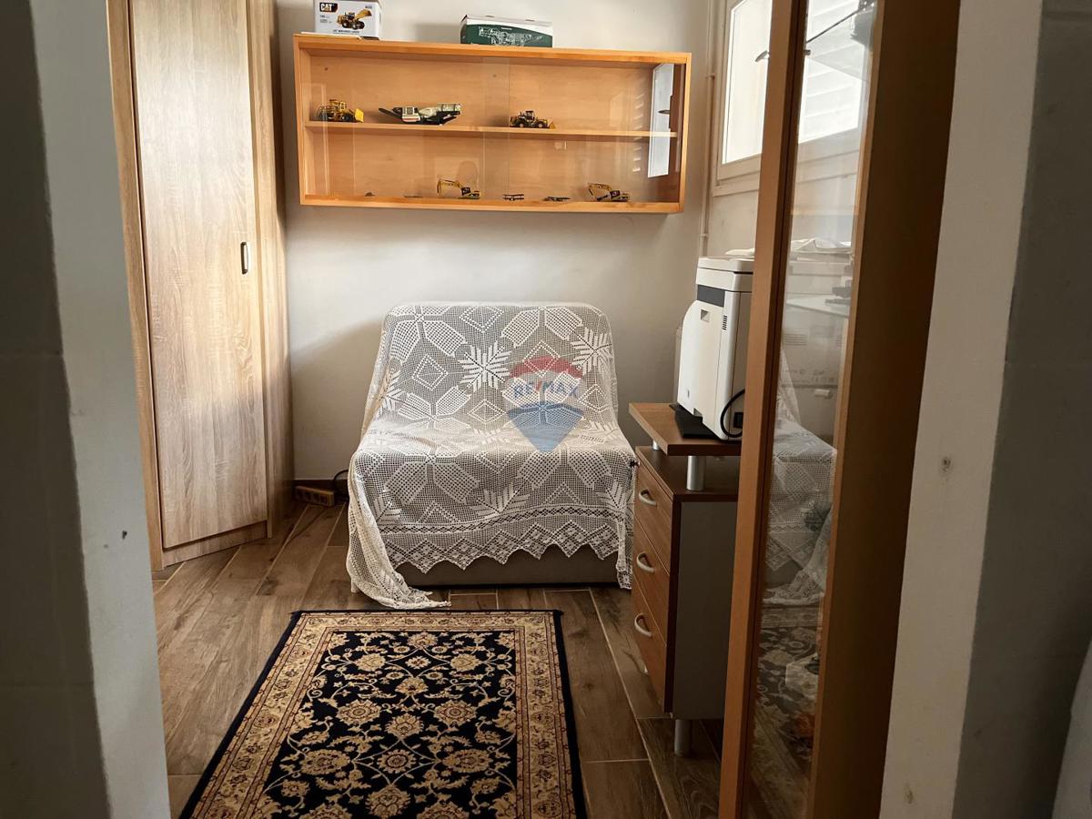 Hiša Kraljevica, 908m2