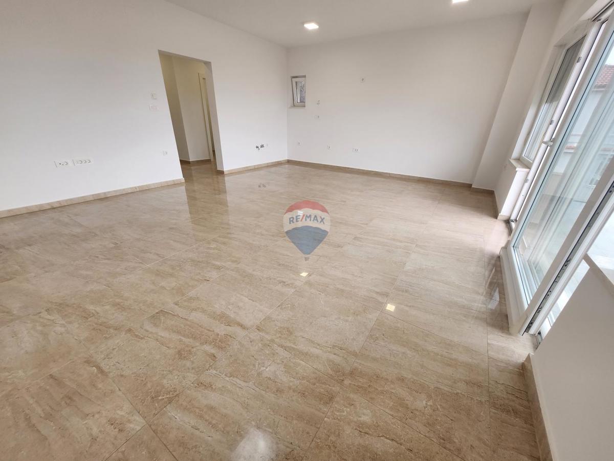 Stanovanje/Apartma Saršoni, Viškovo, 82,75m2