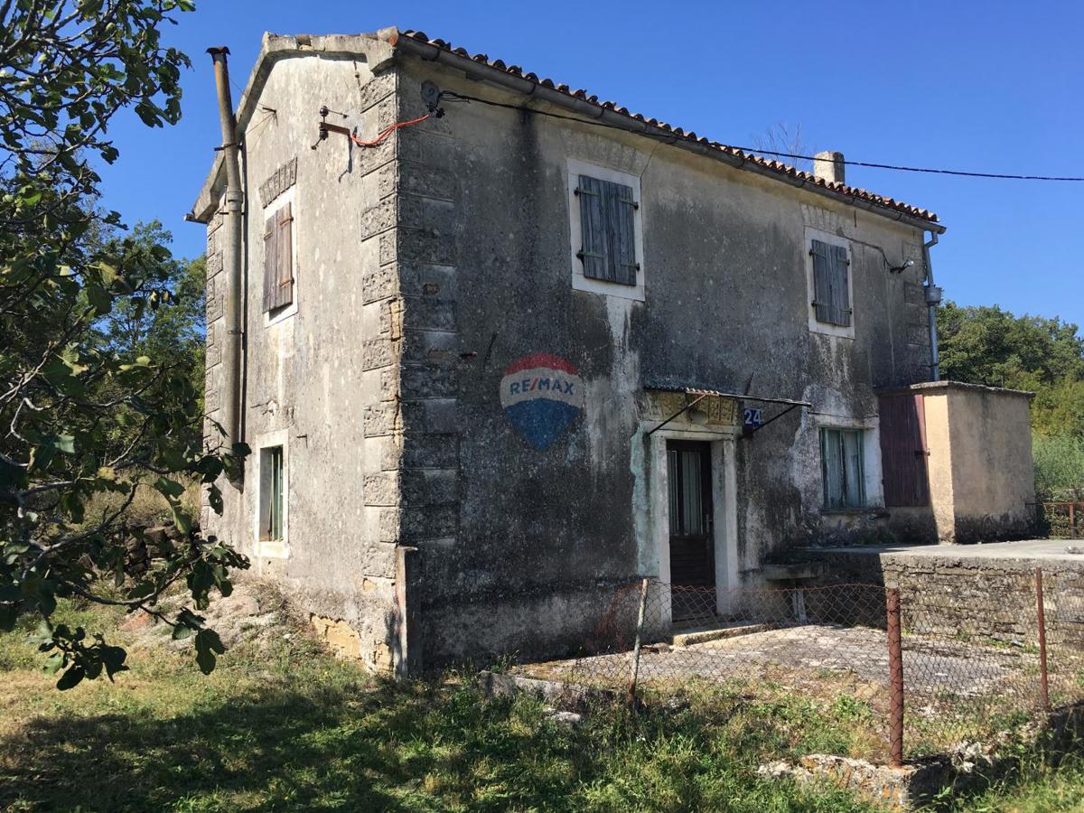 ISTRIA, KRŠAN - Estate with several houses