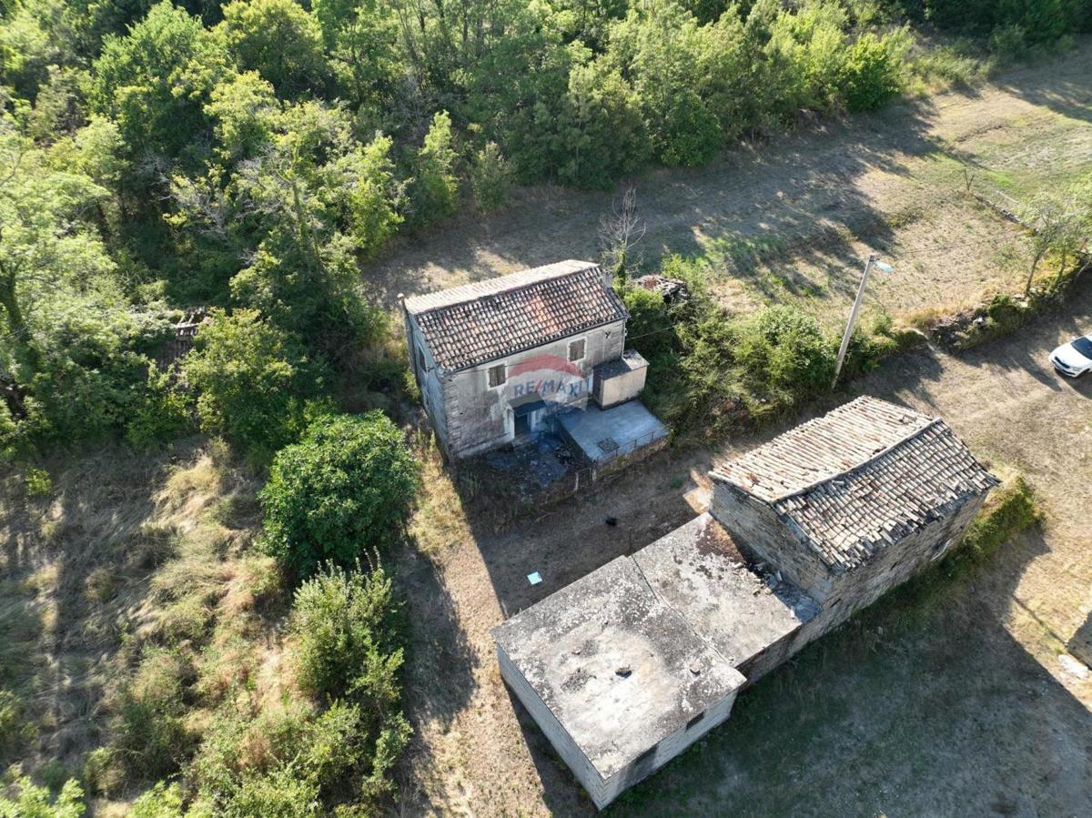 ISTRIA, KRŠAN - Estate with several houses