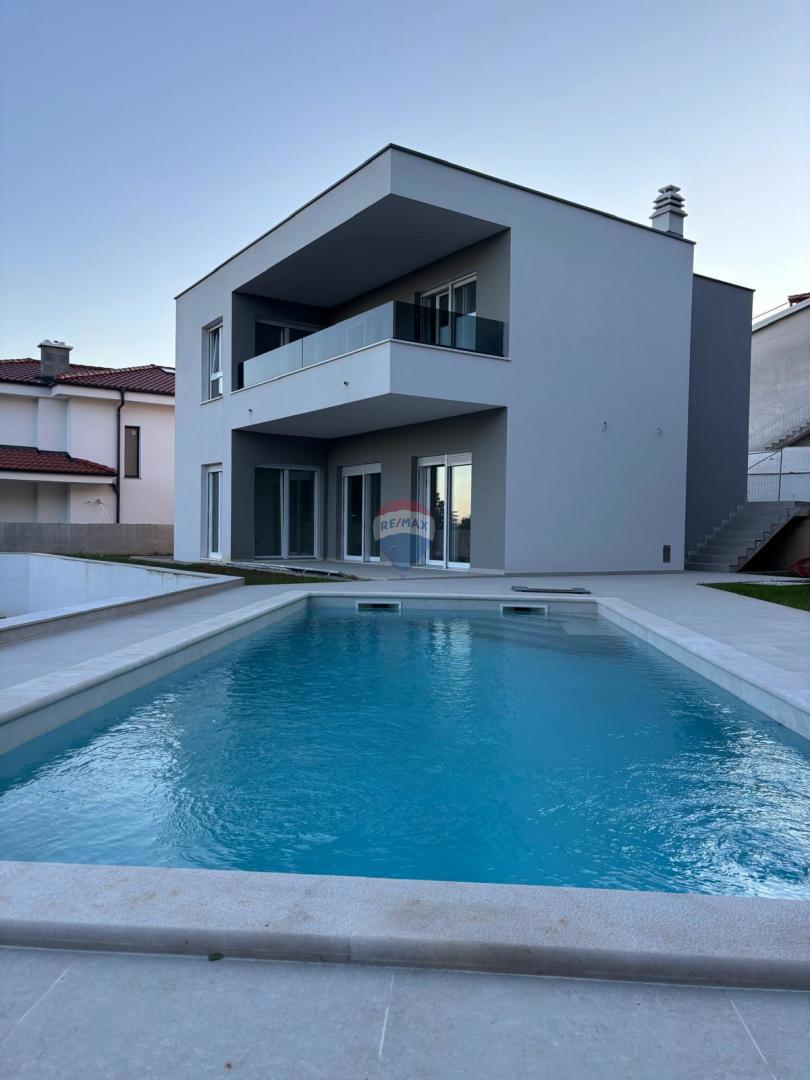 Hiša Ćikovići, Kastav, 185m2