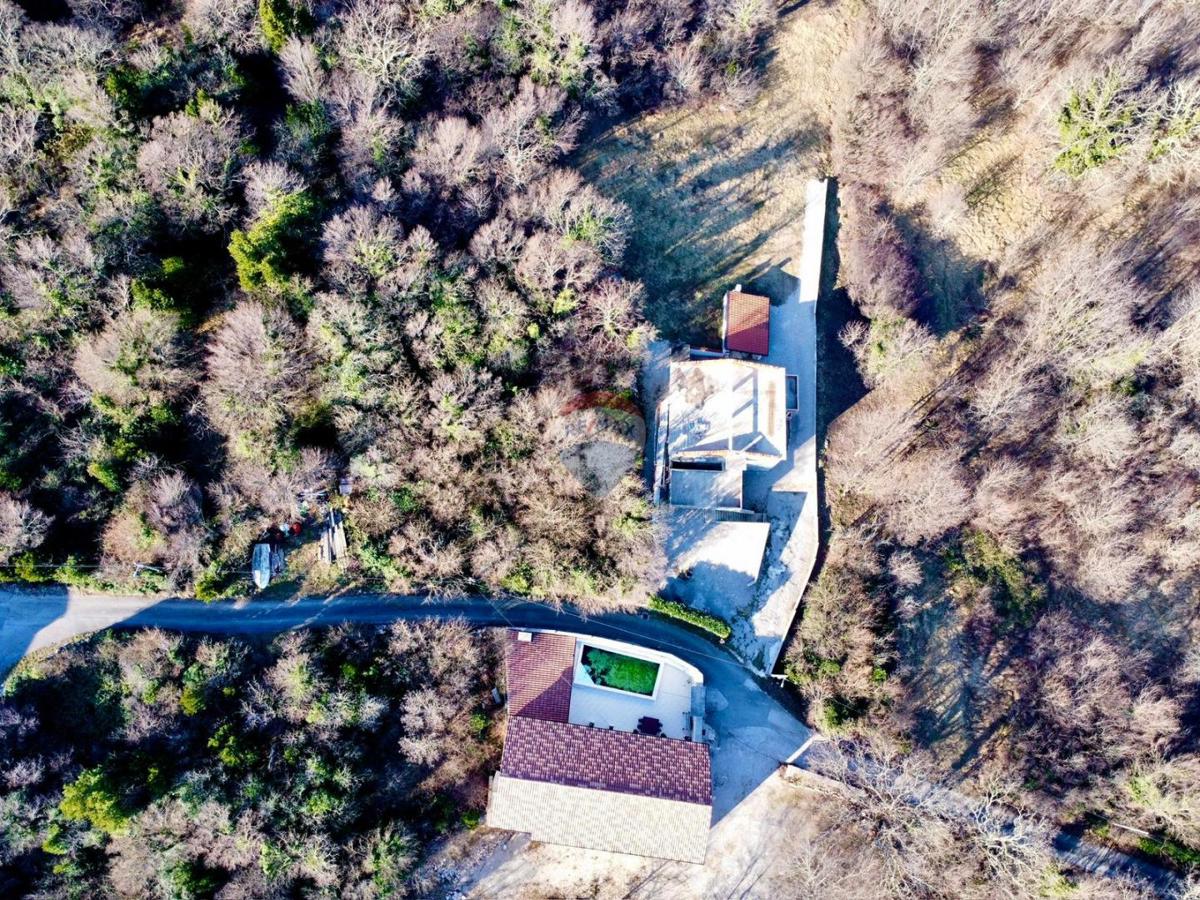 Crikvenica, Tribalj – ravno zazidljivo zemljišče velikosti 900 m²