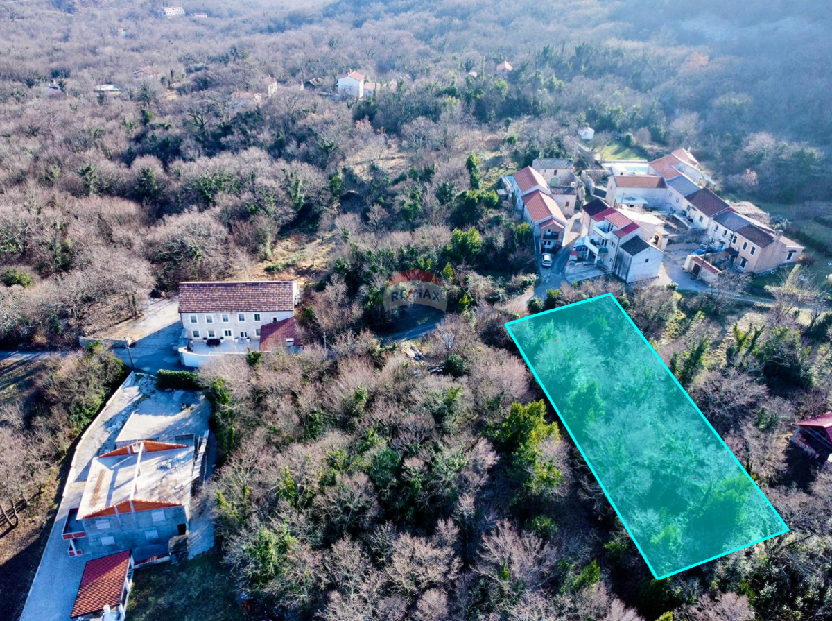 Crikvenica, Tribalj – ravno zazidljivo zemljišče velikosti 900 m²