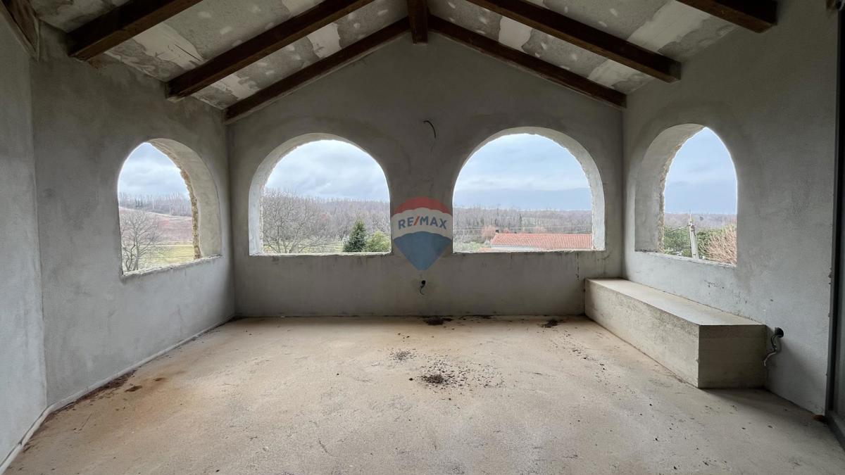 Hiša Vižinada, 530m2