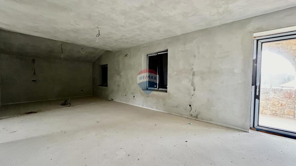 Hiša Vižinada, 530m2