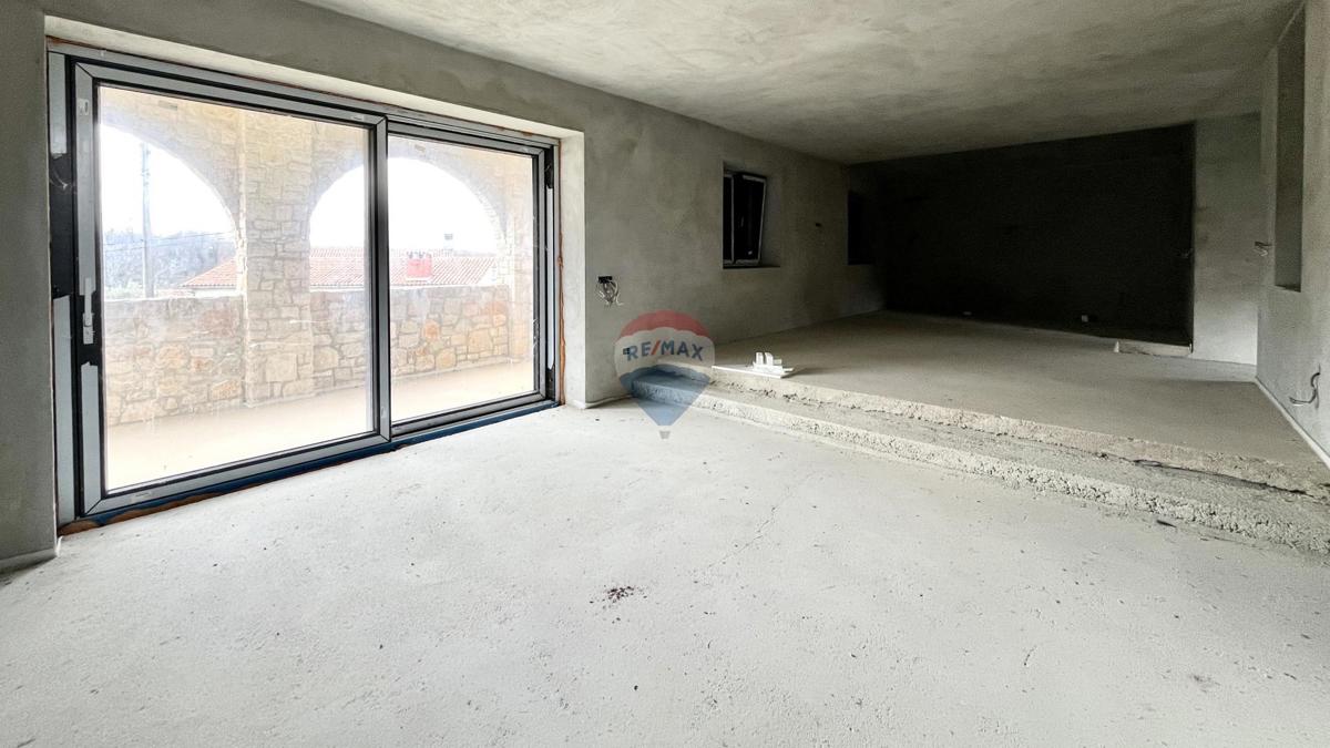 Hiša Vižinada, 530m2