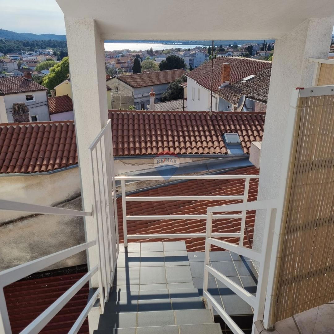 ISTRA, MEDULIN - Enosobno stanovanje s teraso, pogled na morje