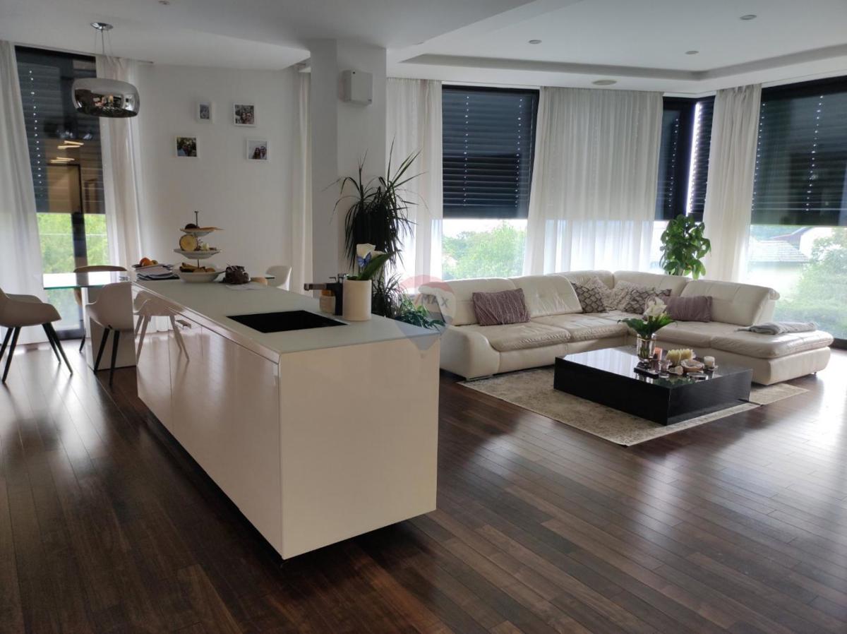 Stanovanje/Apartma Matulji, 160m2