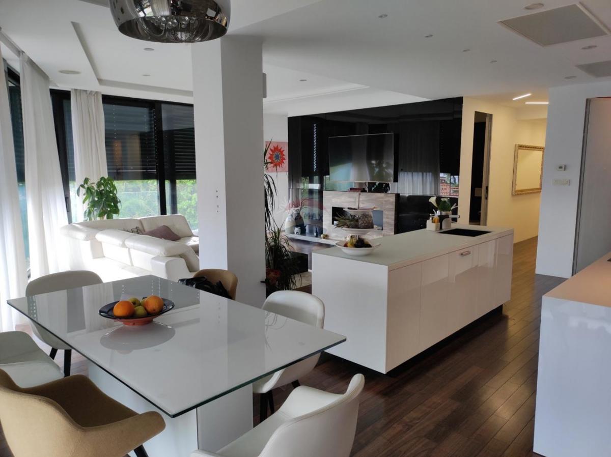 Stanovanje/Apartma Matulji, 160m2