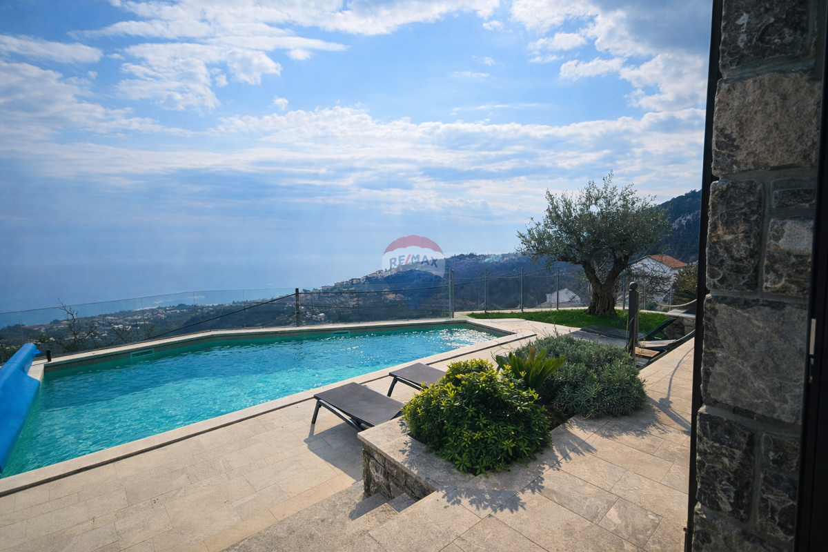 Hiša Poljane, Opatija - Okolica, 250m2