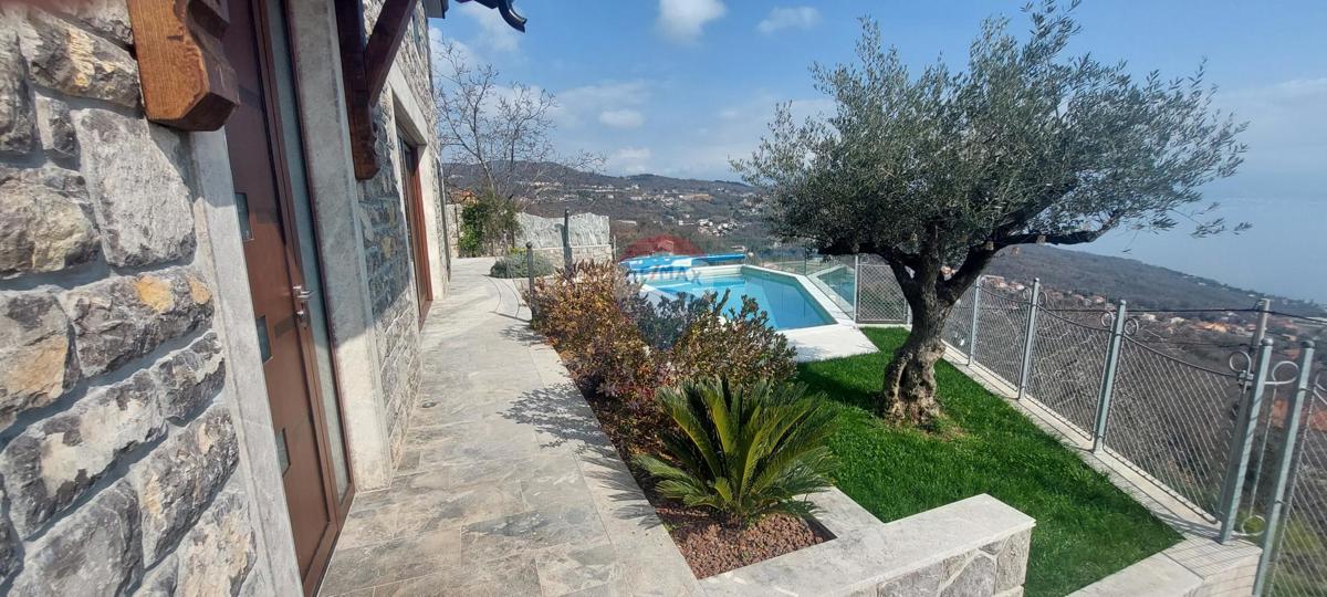 Hiša Poljane, Opatija - Okolica, 250m2