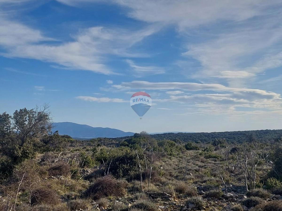 Stavbno zemljišče Stivan, Cres, 87.110m2