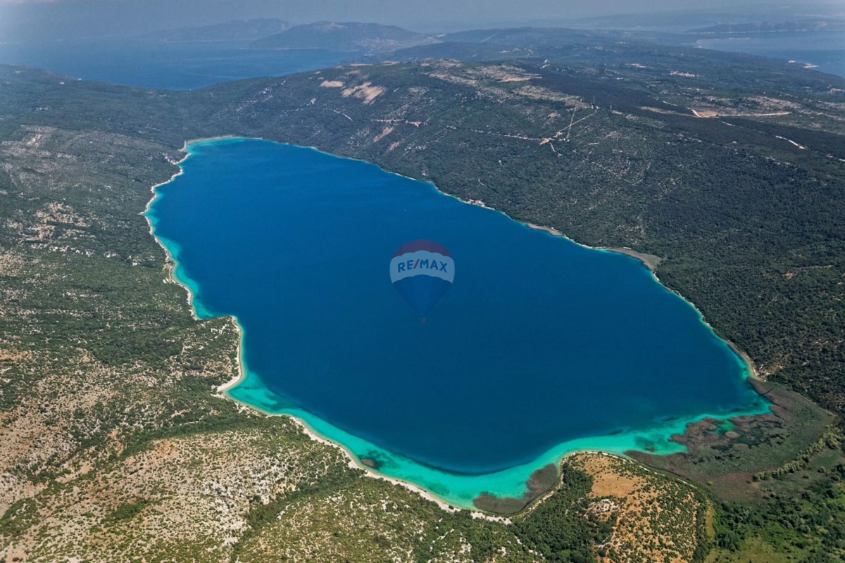 Stavbno zemljišče Stivan, Cres, 87.110m2