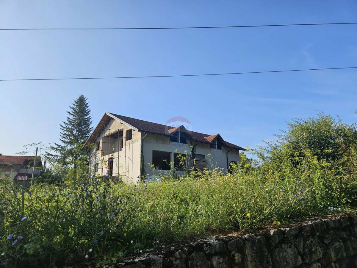 Rim, Vrbovsko, 686m2
